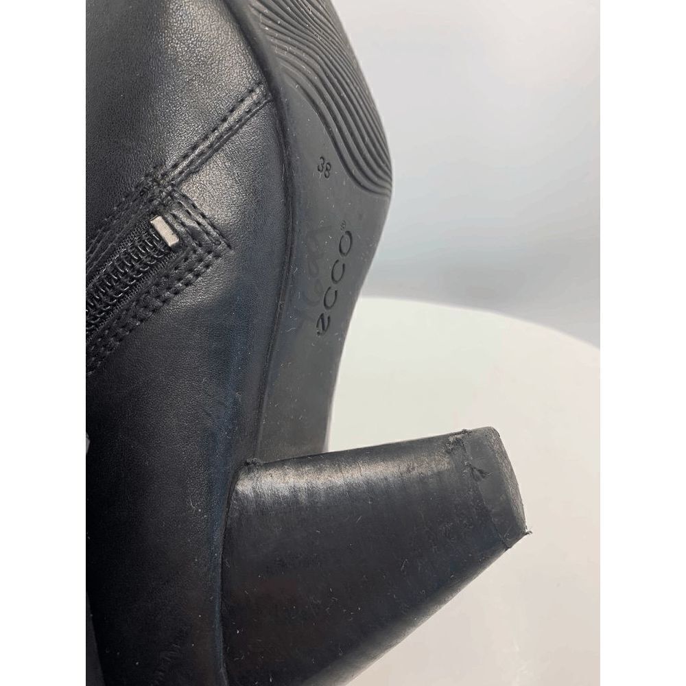 ECCO Black Boot - Picture 10 of 10
